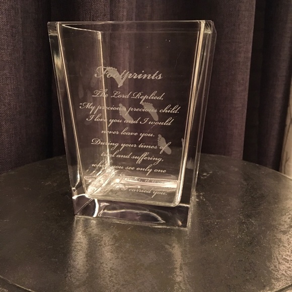 Beautiful Foot Prints Prayer Etched Glass Vase - Picture 5 of 8
